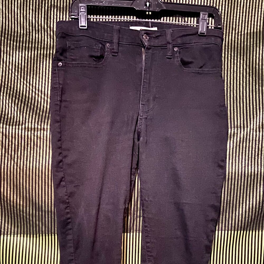 Black 721 High Rise Skinny Levi's